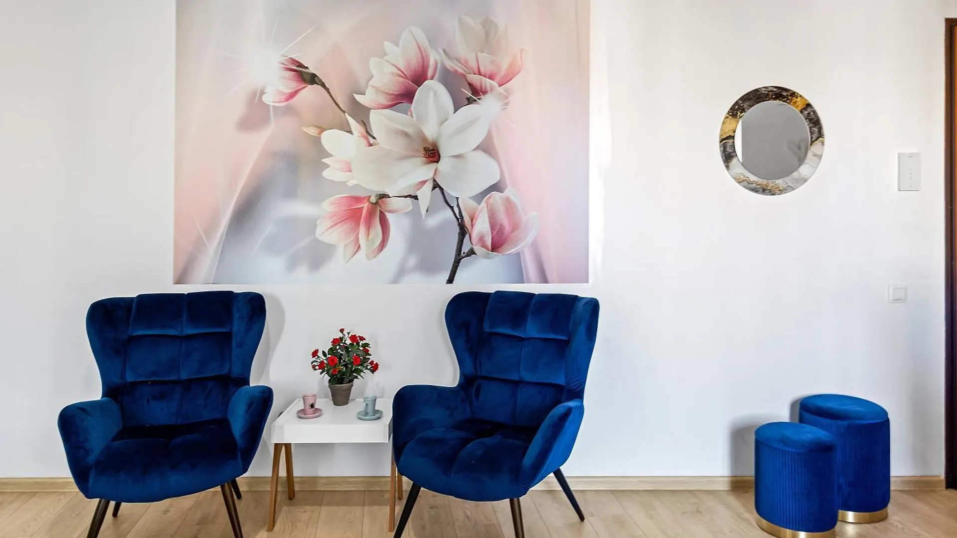 La Vie Est Belle Apartment Bucharest