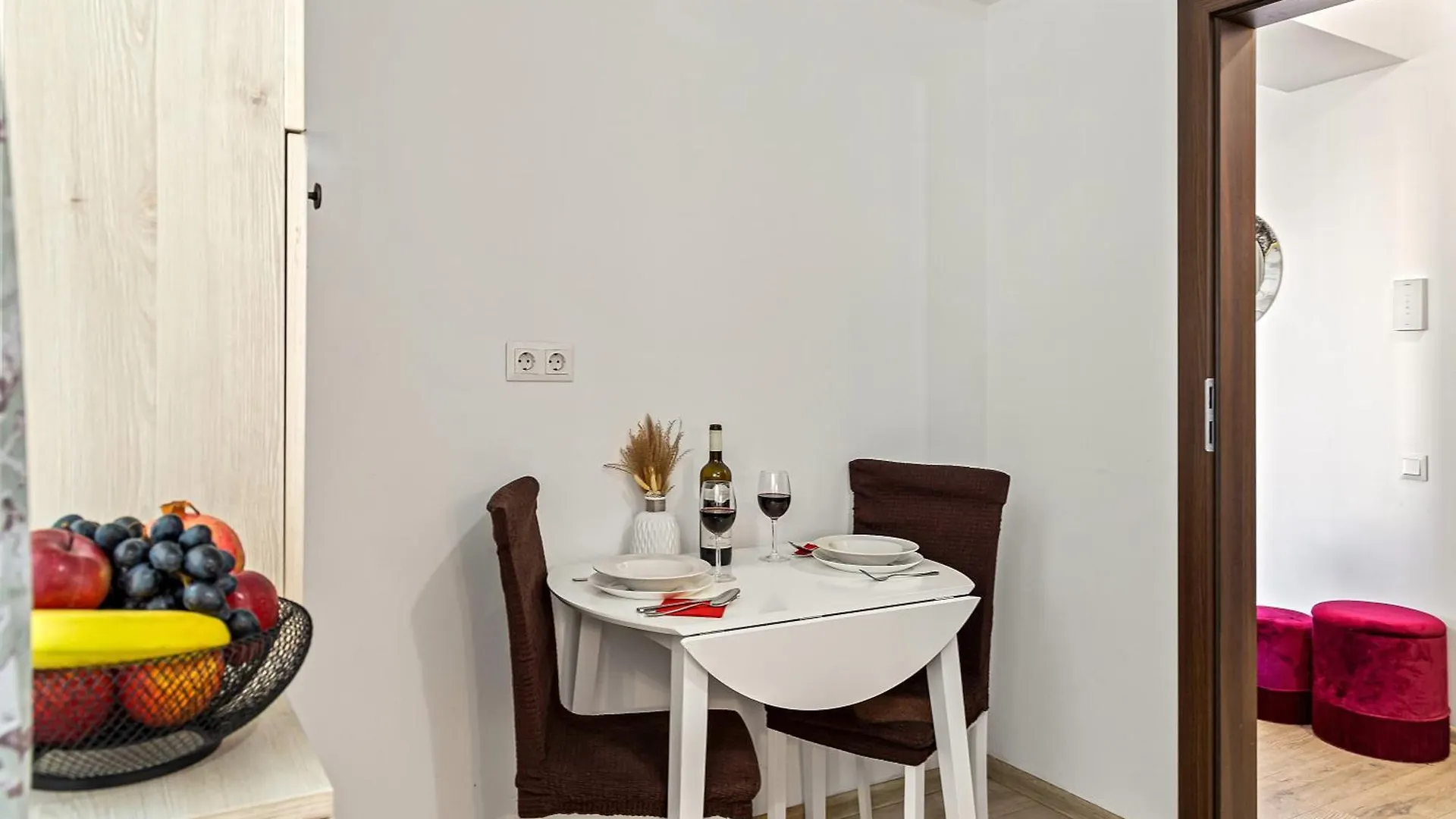 La Vie Est Belle Apartment Bucharest Romania