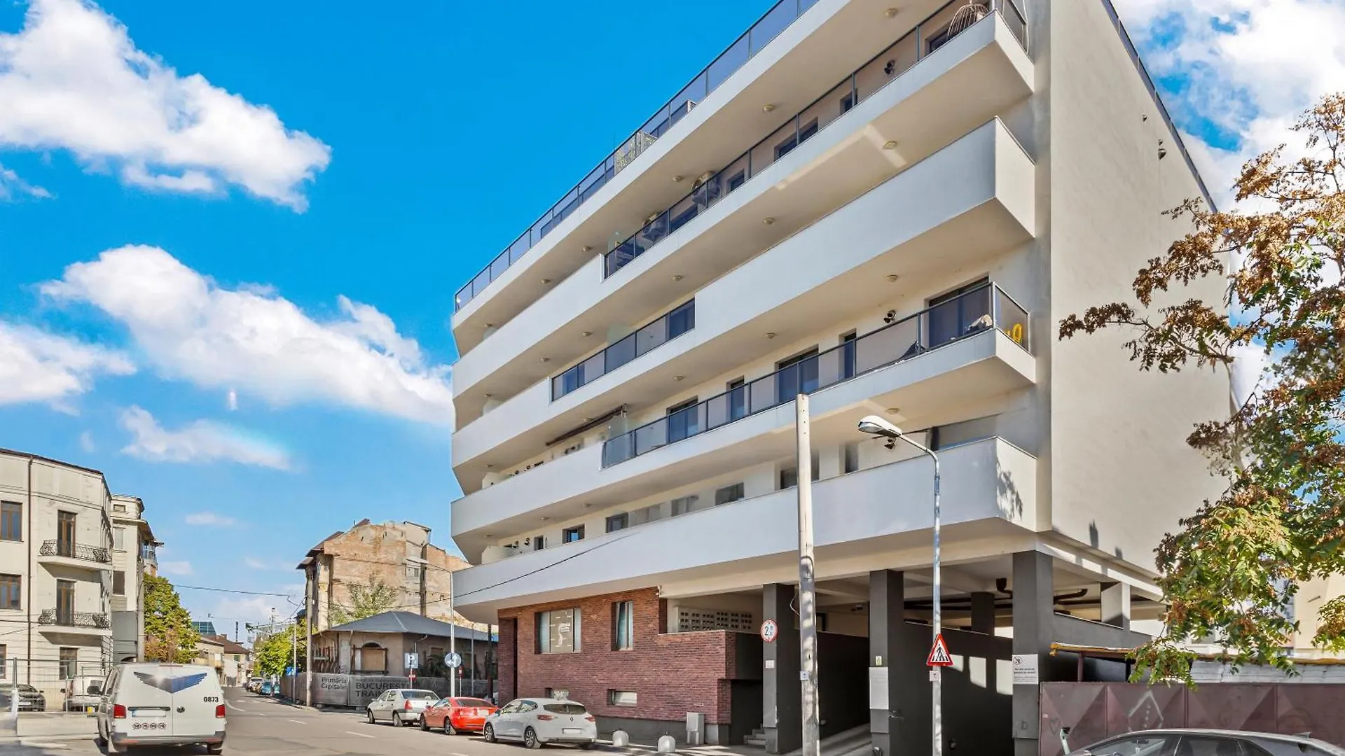 La Vie Est Belle Apartment Bucharest
