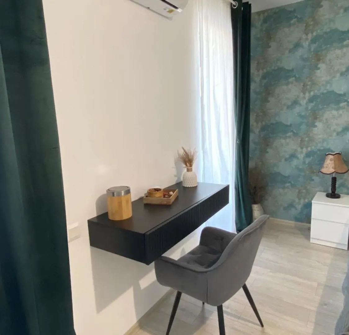 La Vie Est Belle Apartment Bucharest